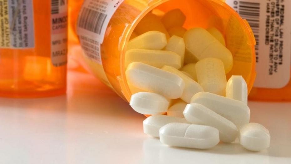 Thinkstockphotos 122524533 Antibiotic Resistance Pharmacy Thinkstockphotos 122524533 Antibiotic Resistance Pharmacy