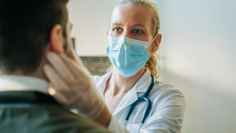 Doctor examining patient 2 Doctor examining patient 2