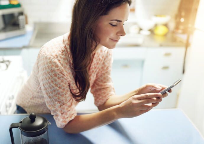 Women looking at phone 1