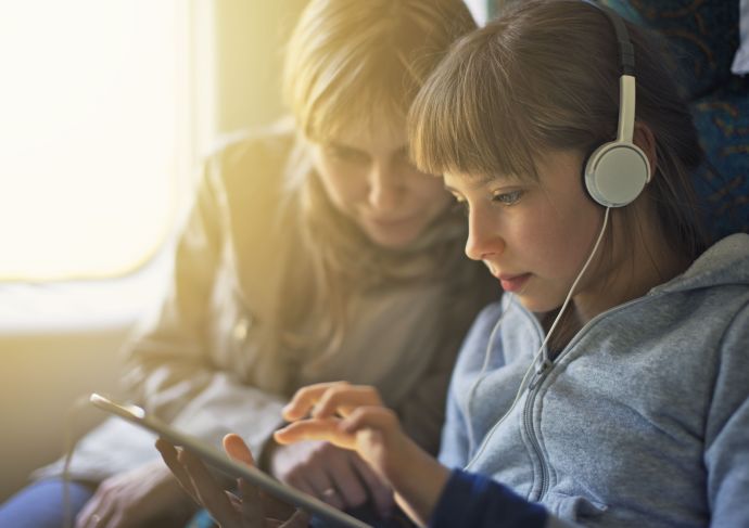 Airplane passengers ear pressure