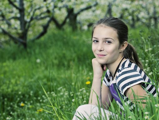 Teenage Girl Thinkstockphotos 178548703