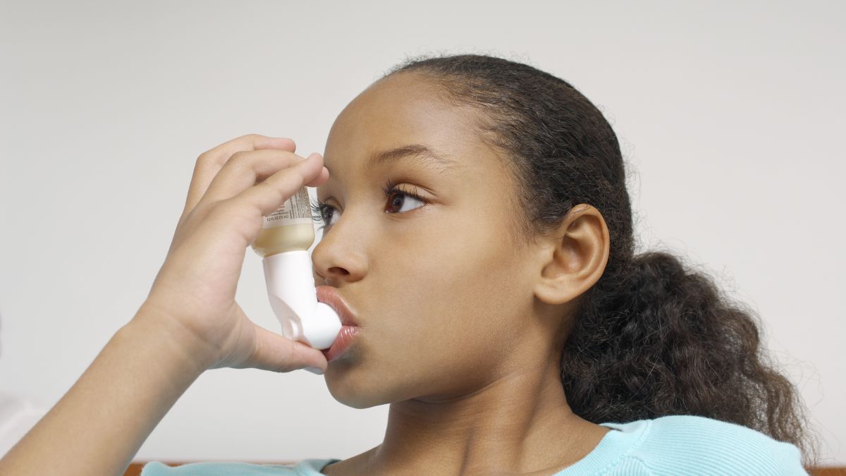 Thinkstockphotos 103583168 Inhaler Kids