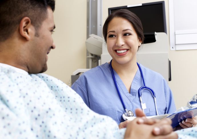 Thinkstockphotos 76801646 Healthcare Worker With Patient