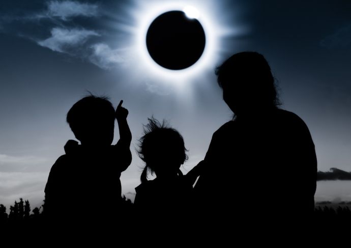Thinkstockphotos 825058316 Eclipse Pdf