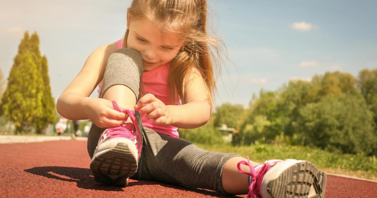 childrens walking trainers