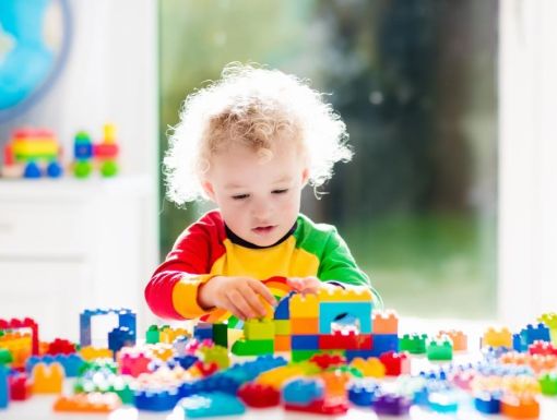 Thinkstockphotos 524529194 Boy Playing With Blocks