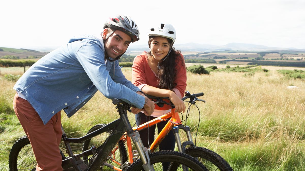 6 10 16 Bicycling Couple