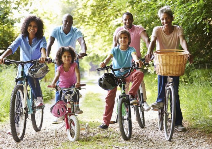 460473809 Family On Bikes