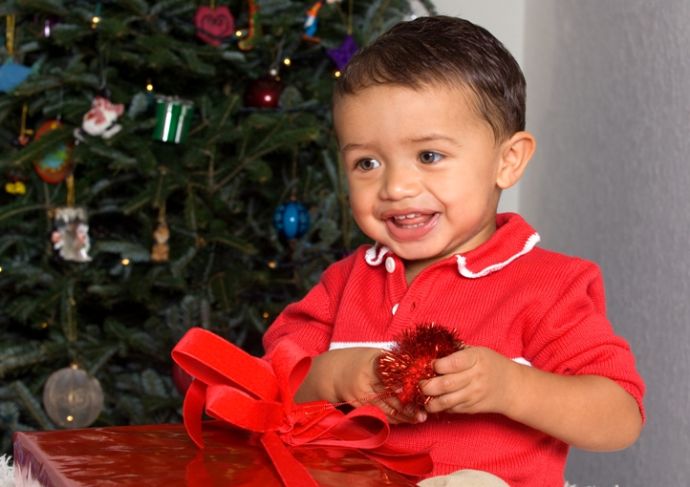 149210690 Tot Opening Christmas Gift