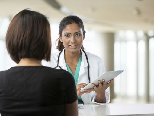 177774022 Doctor Consulting With Patient