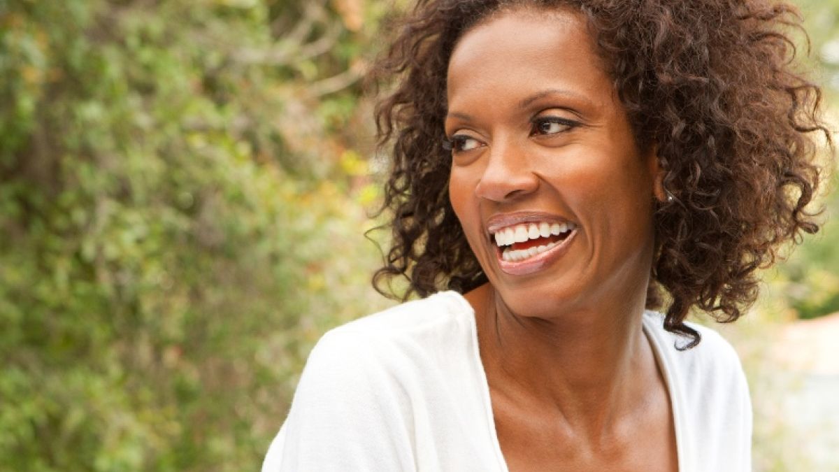 Woman in menopause who uses hormone replacement therapy