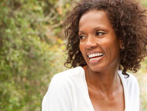 Woman in menopause who uses hormone replacement therapy