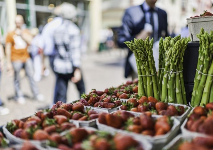 Street Market with Asparagus and Strawberries