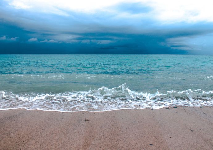Beach and ocean waves