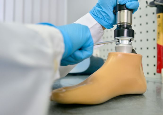 Amputation prosthetic foot