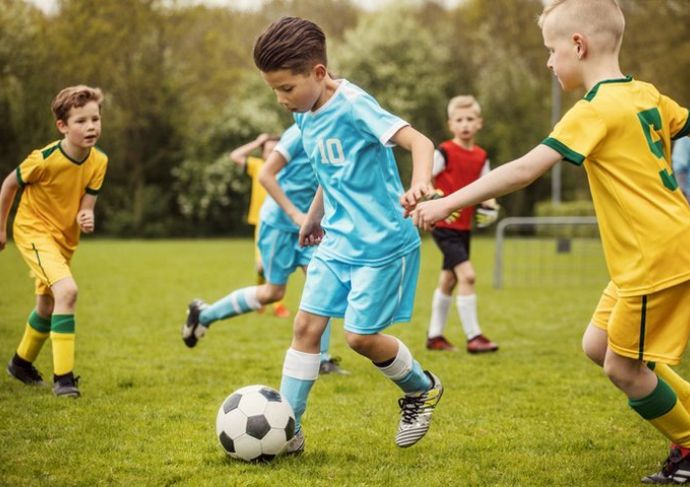 Kid playing soccer 720x480 352b68df 5564 46cf 82b4 454475d1284c