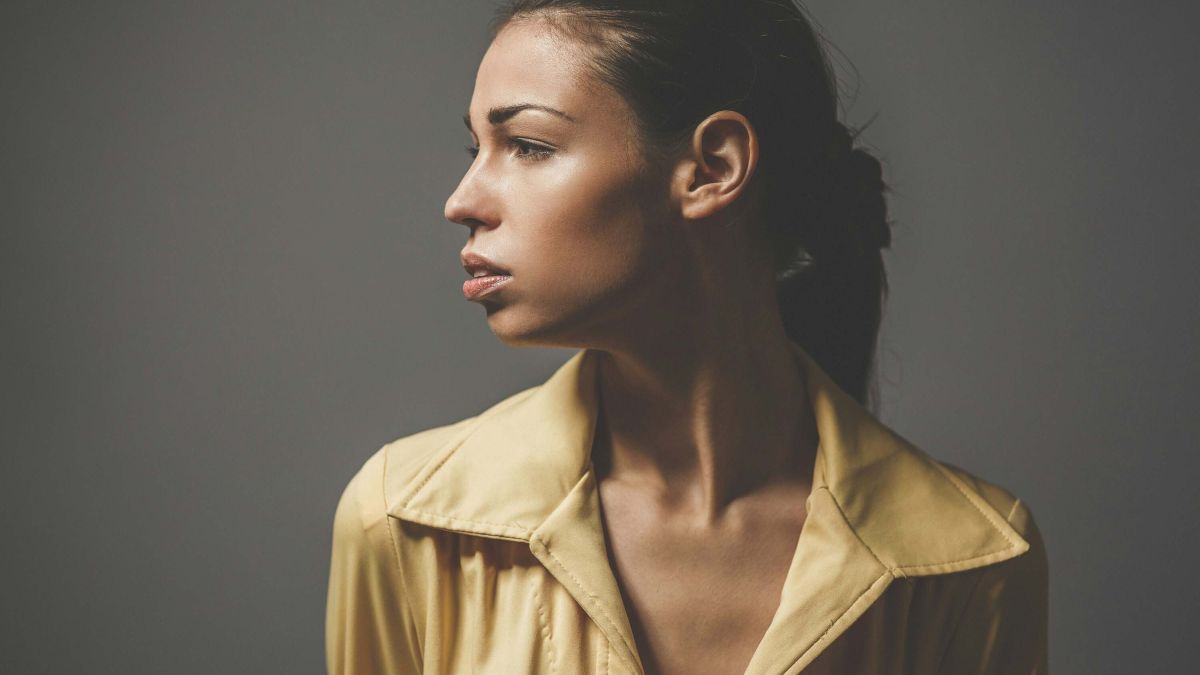 Young woman looking to the side