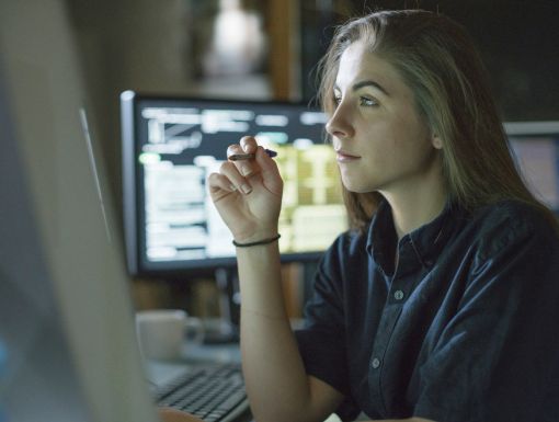 Picture of women looking at UNOS organ matching system