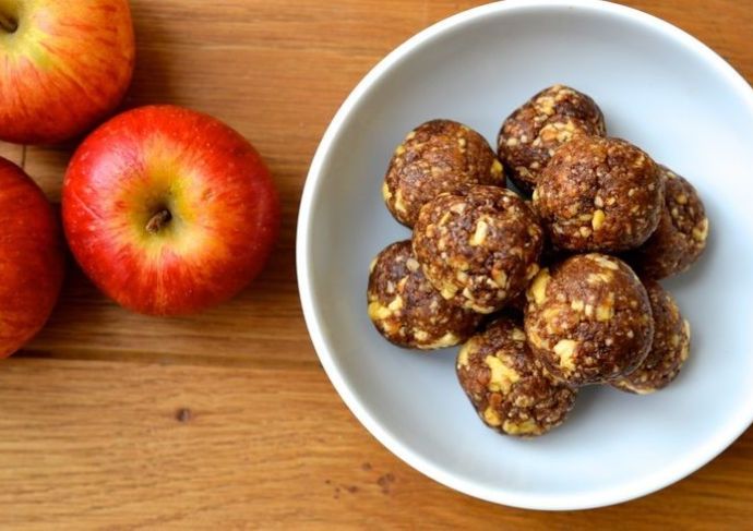 Apple And Date Bites