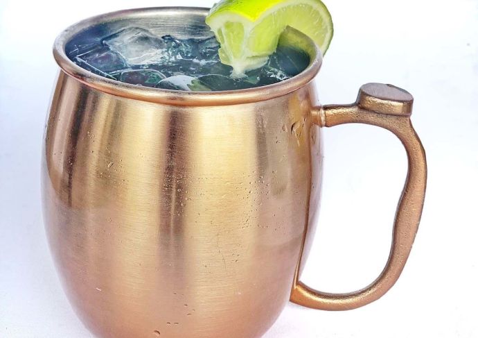 Moscow mule mocktail in a copper mug