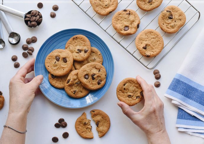Flourless Chocolate Chip Cookies
