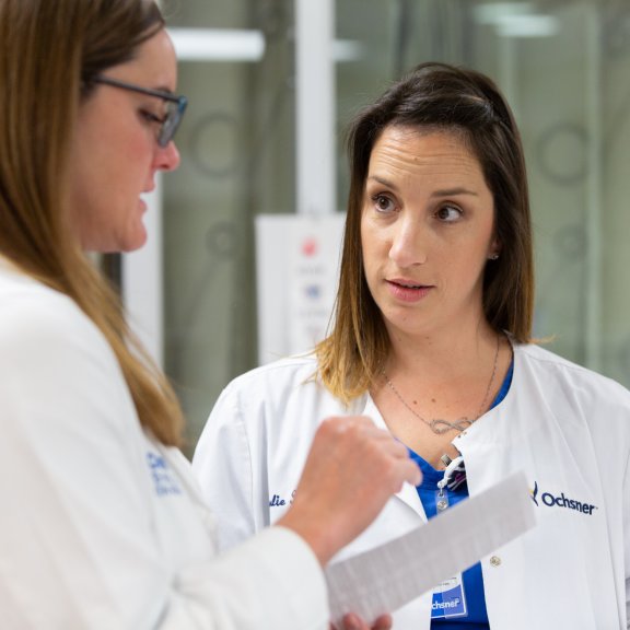 doctors discussing results