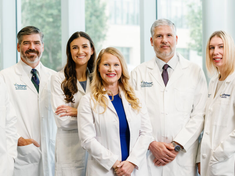 Neurology team in Covington posing together for a picture