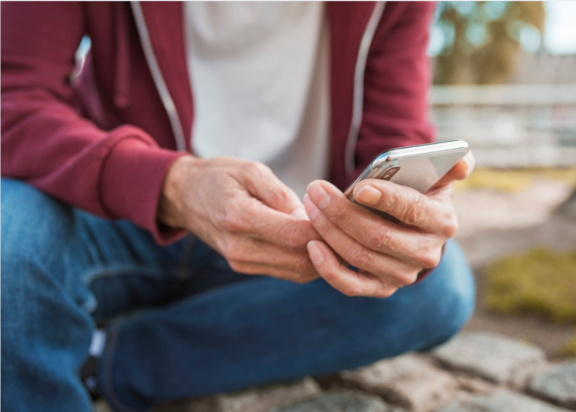 Hands holding a phone