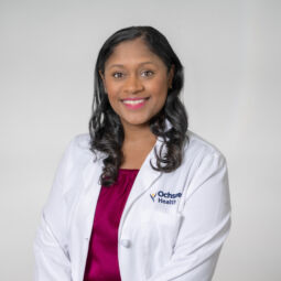 Yasmin Bennie, FNP-C