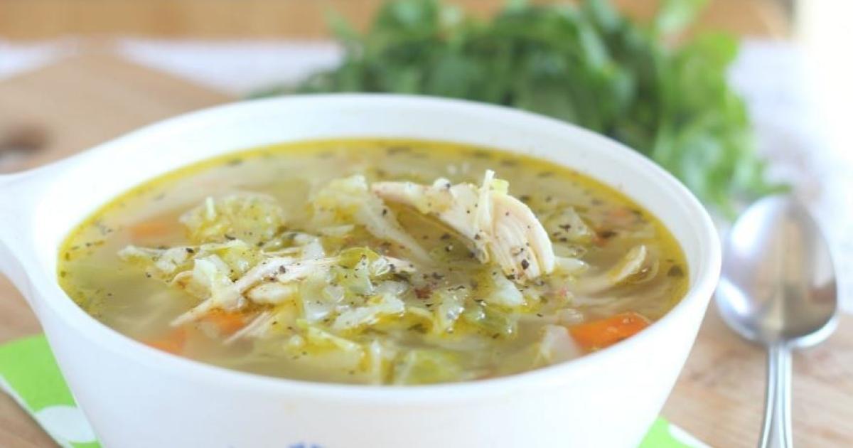How To Make Simple, Flavorful, Low-Calorie Chicken and Cabbage Soup | Ochsner Health