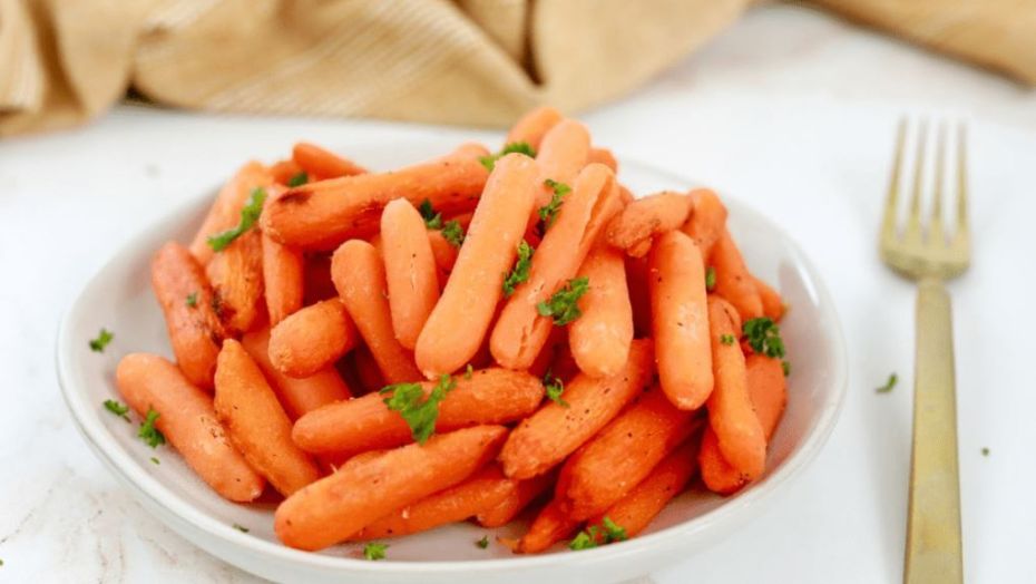 Air fryer honey roasted carrots