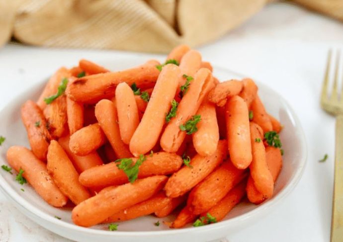 Air fryer honey roasted carrots