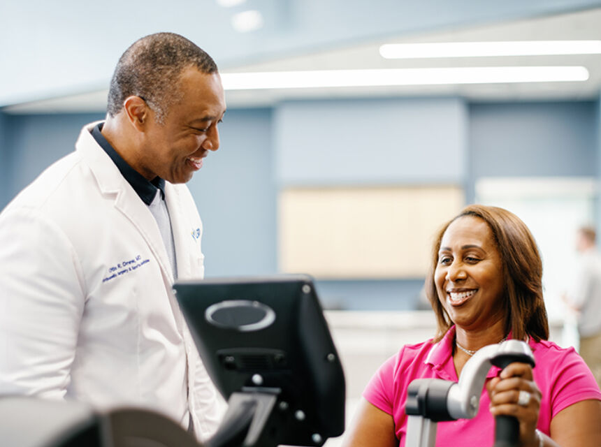 Orthopedics patient Cassandra from Lafayette with Dr Drew