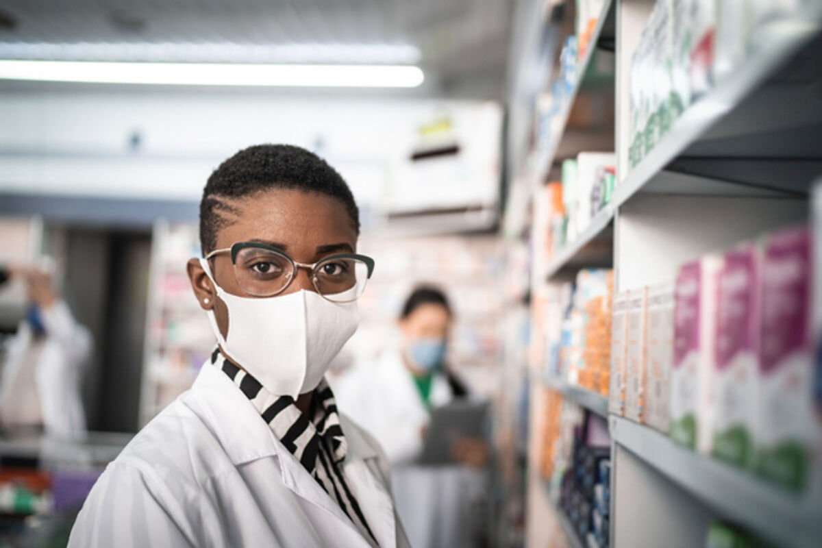 Pharmacy employee with mask v1